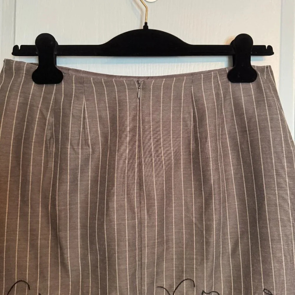VTG Due Per Due Skirt Size 10 Gray Silk Wool Pinstripe Embroidered Floral Y2K - Picture 6 of 12